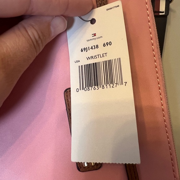 NWT Tommy Hilfiger Wristlet Wallet Pink - Picture 2 of 6